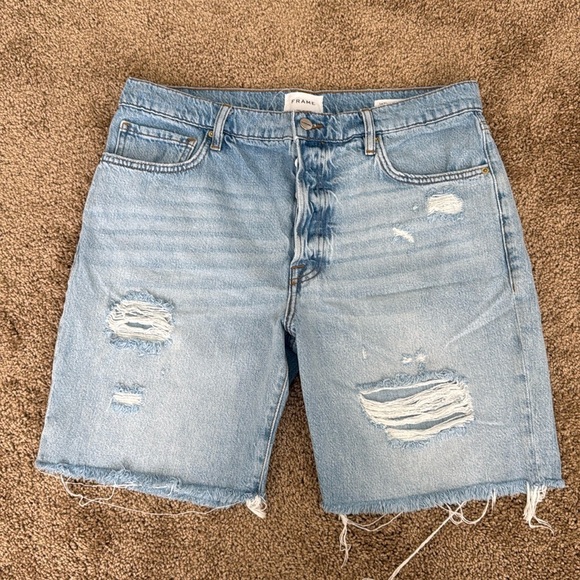 Frame Le Slouch Distressed Denim Bermuda Shorts Light Wash - Picture 4 of 10